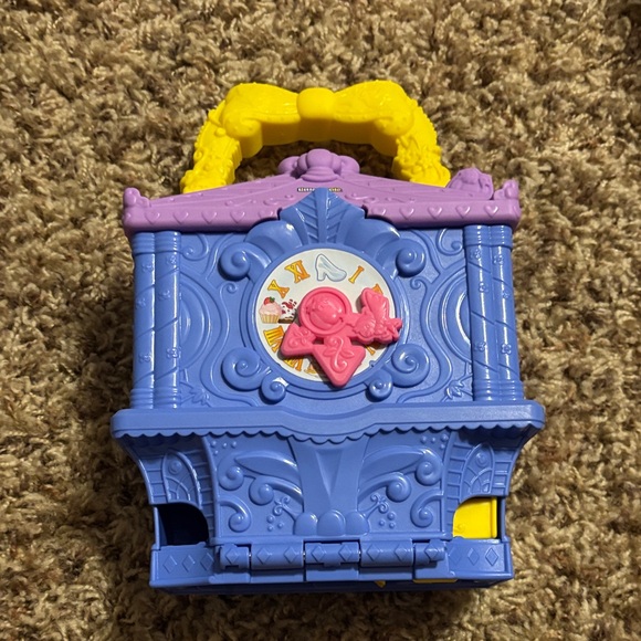 Fisher-Price Little People Disney Princess Cinderella On-the-Go Playse